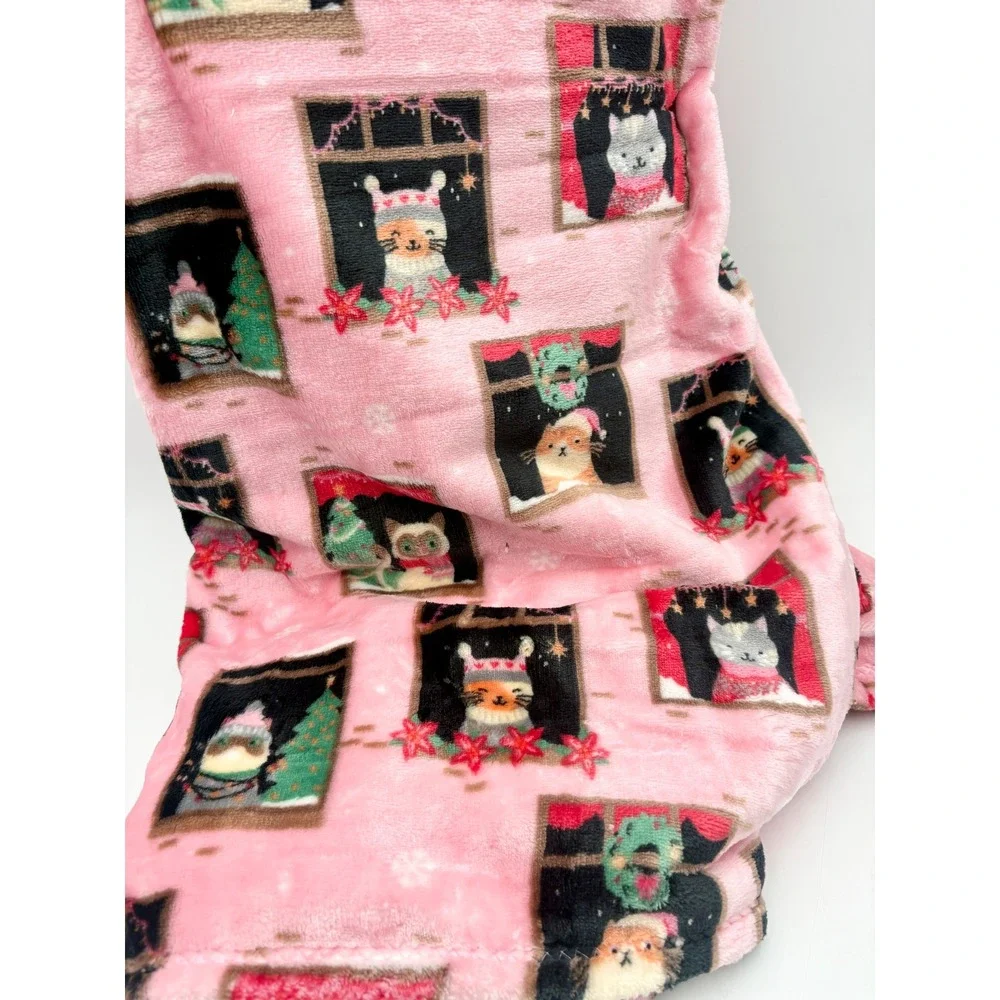 Winter Magic Throw Blanket Velvet Soft Pink Christmas Holiday Cats Windows‎